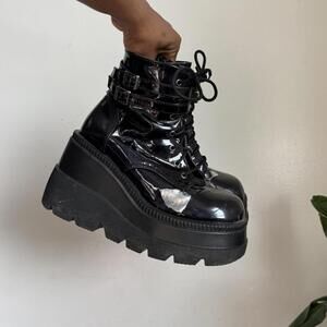 Demonia Shaker-52 Platform Boots Black Patent